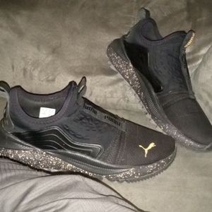 Puma shoes size9.5 orange and blue